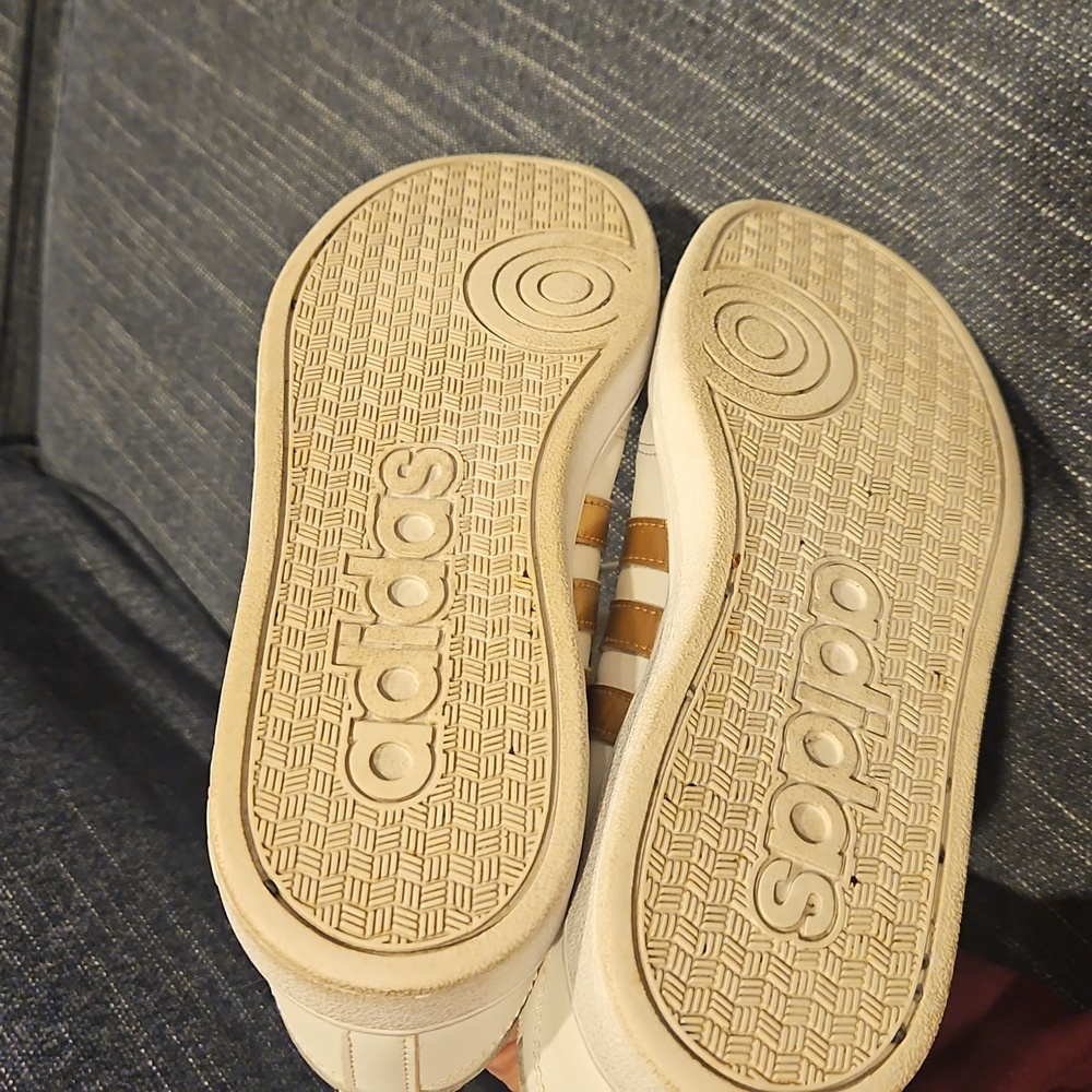 Adidas Sneakers  YOUTH 5 Womens ~7 - Picture 5 of 10